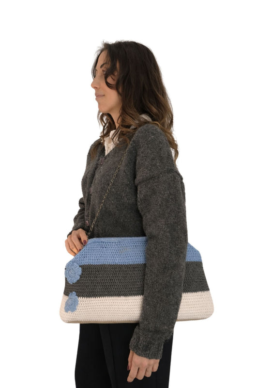 Üç Renkli El Örgüsü Zincir Askılı Çanta