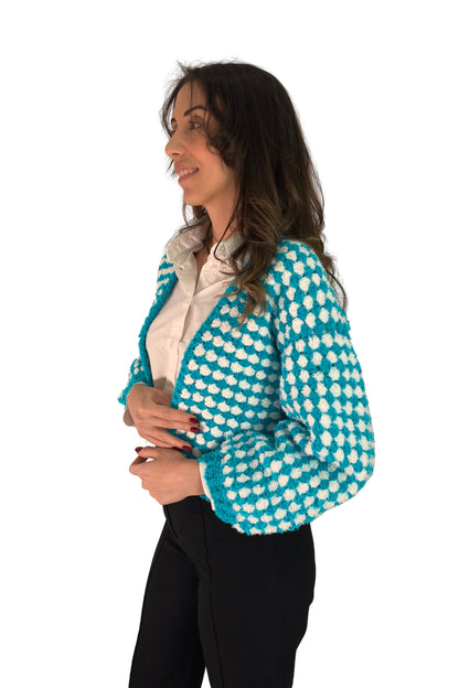 Kare Motifli Mavi Triko Hırka – Crop Kesim El Örgüsü Tasarım