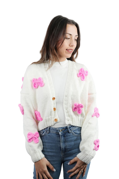 El Yapımı Pembe Kurdeleli Beyaz Crop Hırka