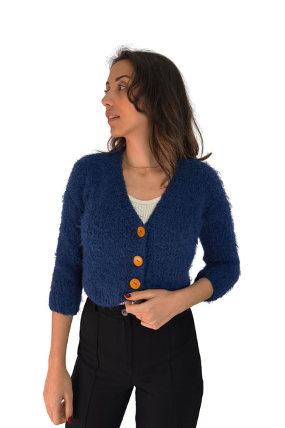 Lacivert Tüylü Crop Triko Hırka – Düğmeli Tasarım