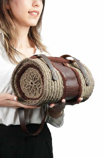 El Yapımı Çiçek Motifli Örgü Çanta – Kağıt, Kadife İp & Deri Detaylı Tasarım