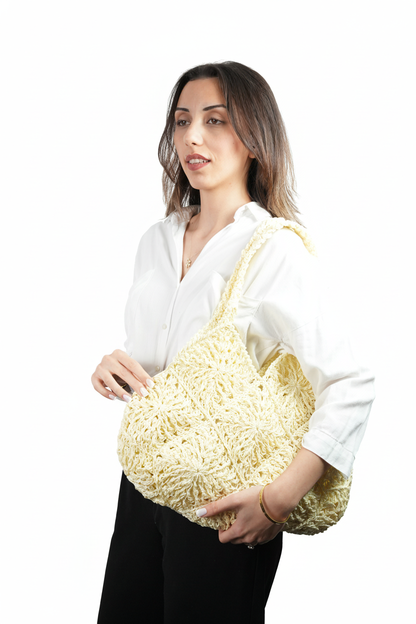 Motifli El Yapımı Örgü Çanta – Krem Renk Omuz Çantası