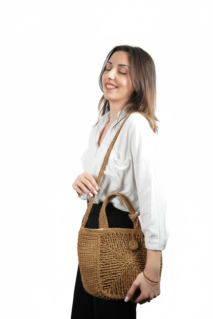 Geometrik Üçgen Motifli El Yapımı Naturel Örgü Çanta – Kare Form